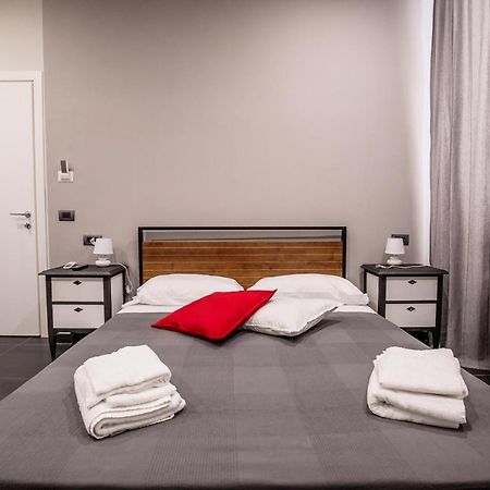 Medusa Cilea Guest House Наполи Екстериор снимка