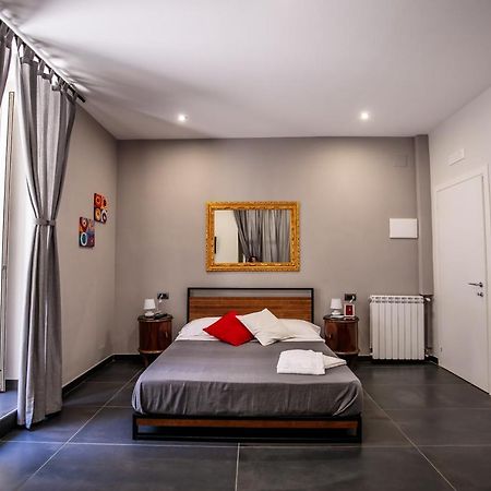 Medusa Cilea Guest House Наполи Екстериор снимка