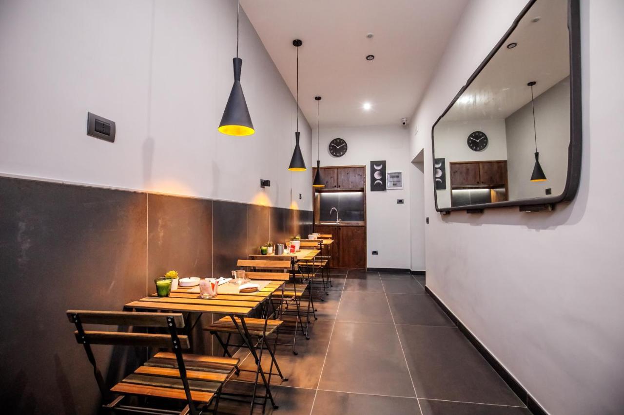 Medusa Cilea Guest House Наполи Екстериор снимка