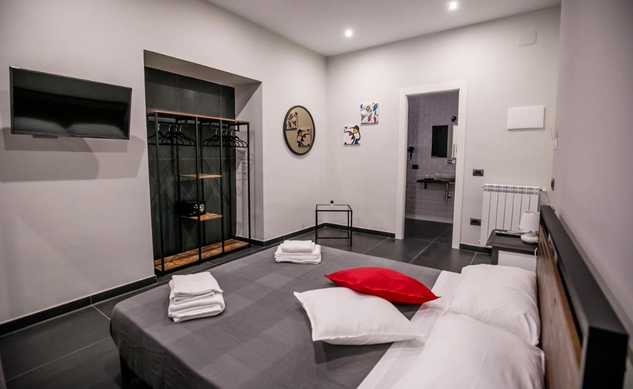 Medusa Cilea Guest House Наполи Екстериор снимка