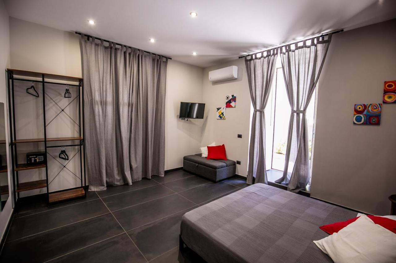 Medusa Cilea Guest House Наполи Екстериор снимка