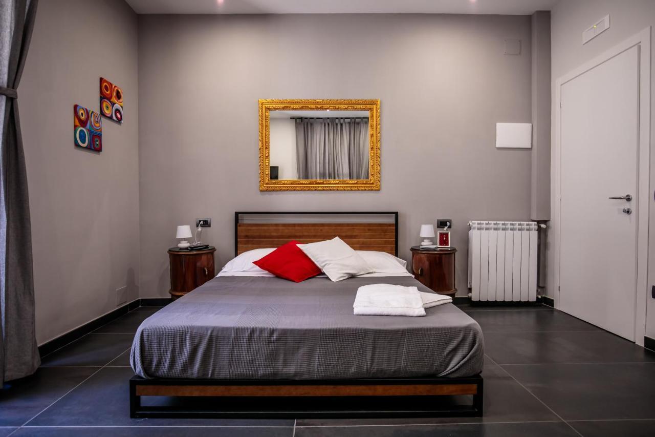 Medusa Cilea Guest House Наполи Екстериор снимка