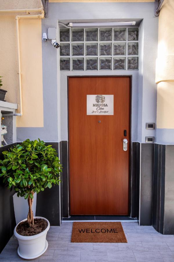 Medusa Cilea Guest House Наполи Екстериор снимка